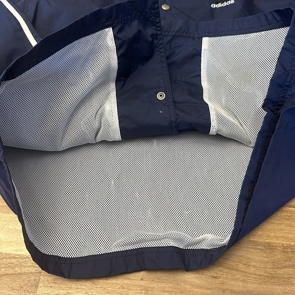 ADIDAS ⭐️  vintage rain Jacket - Picture 4 of 5
